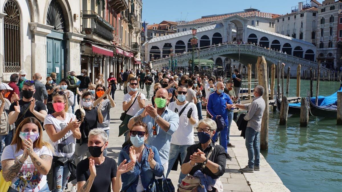 Alarma en Italia por el aumento de casos de coronavirus entre los jóvenes