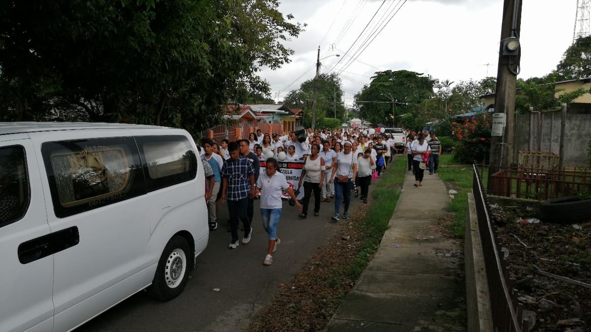 Doloroso. Le dan el último adiós a niño de 11 años que fue arrollado en La Chorrera