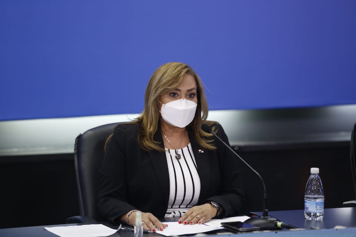 Ruiz: ‘Vacunación a población no prioritaria podría iniciar en julio. Lo que necesitamos es velocidad para poder llegar a más cantidad de personas’