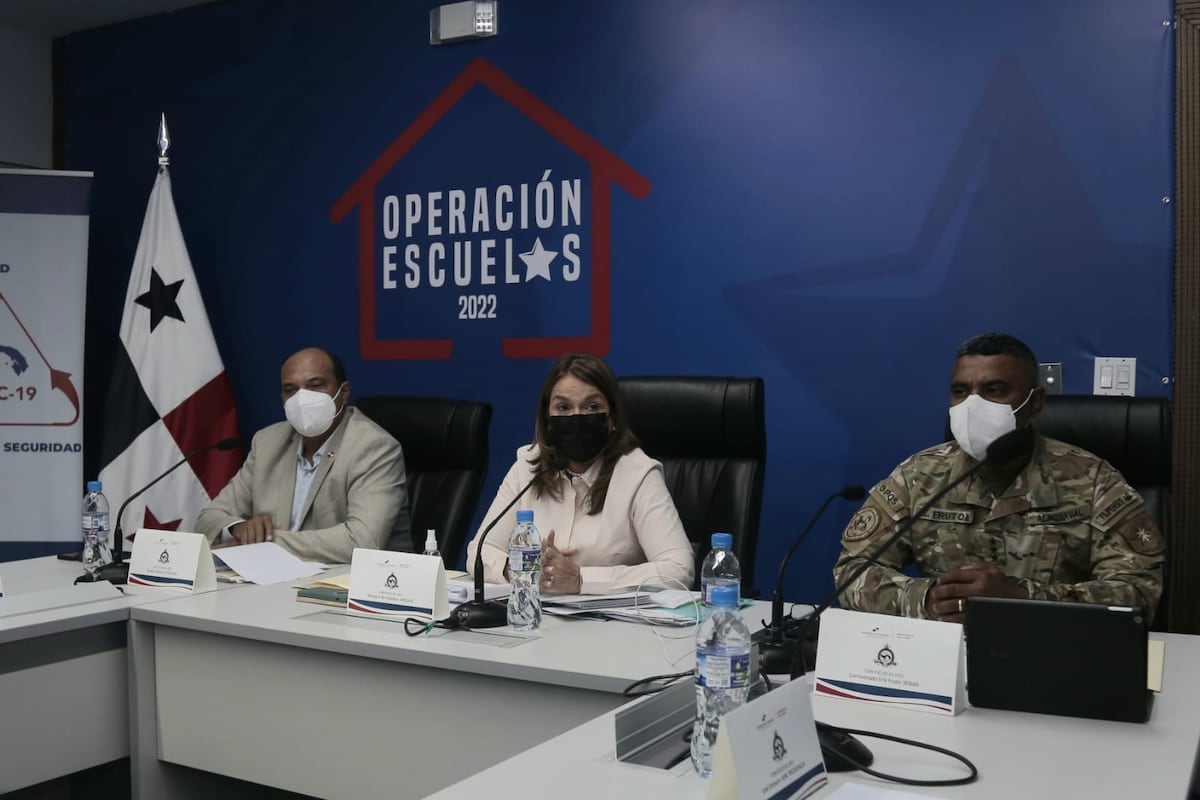 Ministra pide estar pendiente. Hasta las bombas de agua se llevan de los centros educativos. Video