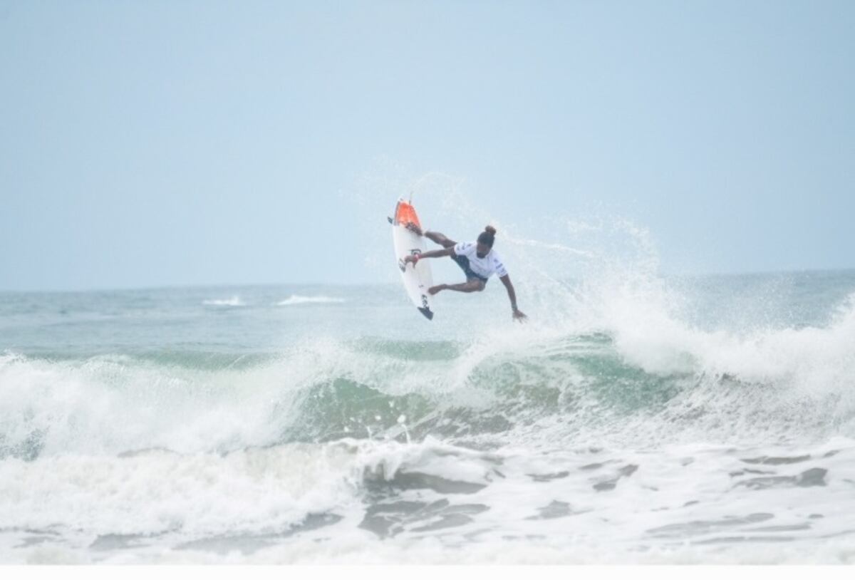 ‘Oli’ González gana plata para Panamá en Panamericano de Surf