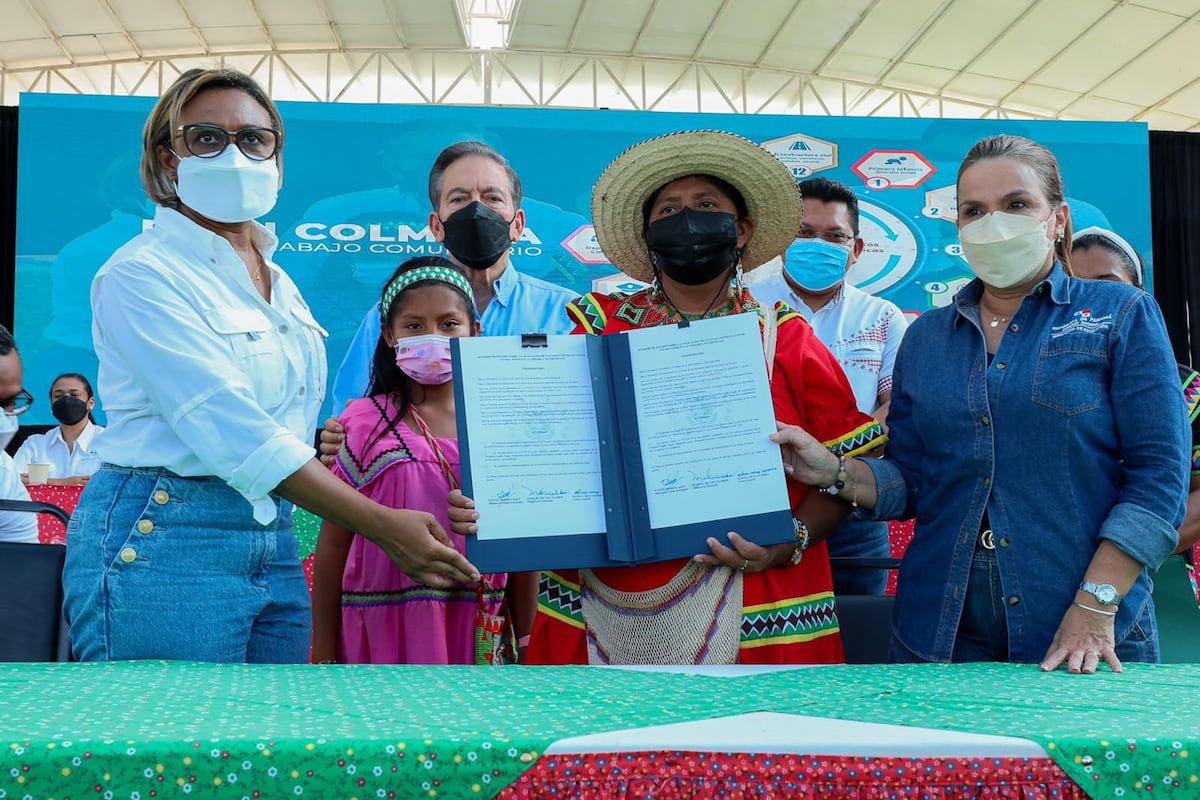 Gobierno y líderes de la comarca Ngäbe Buglé firman acuerdo para vacunar a menores contra la covid-19