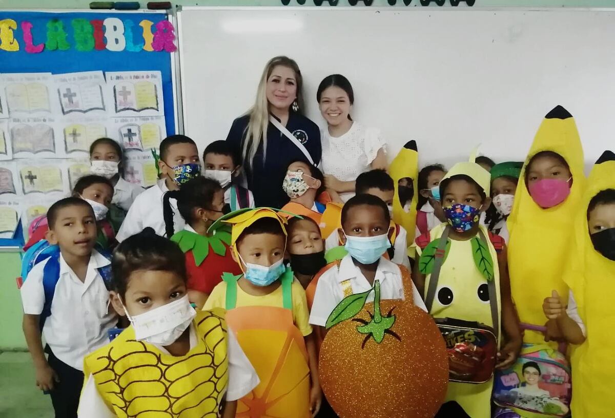 Más del 38% de la población escolar tiene sobrepeso y por ello realizan feria en escuela de San Miguelito. Video