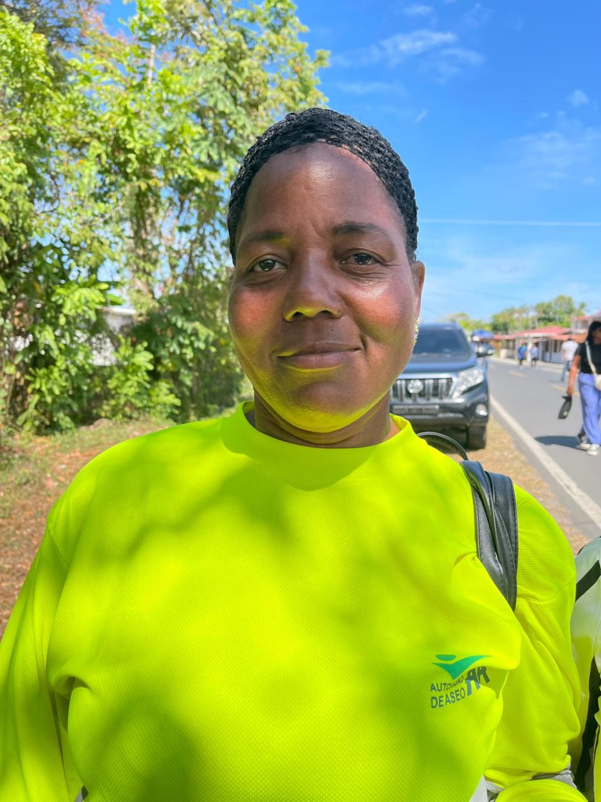 ‘No podrá estar en mi graduación, pero me cuida desde el cielo’: el último adiós de un nieto a Eusebia, la dama de aseo que murió en su deber