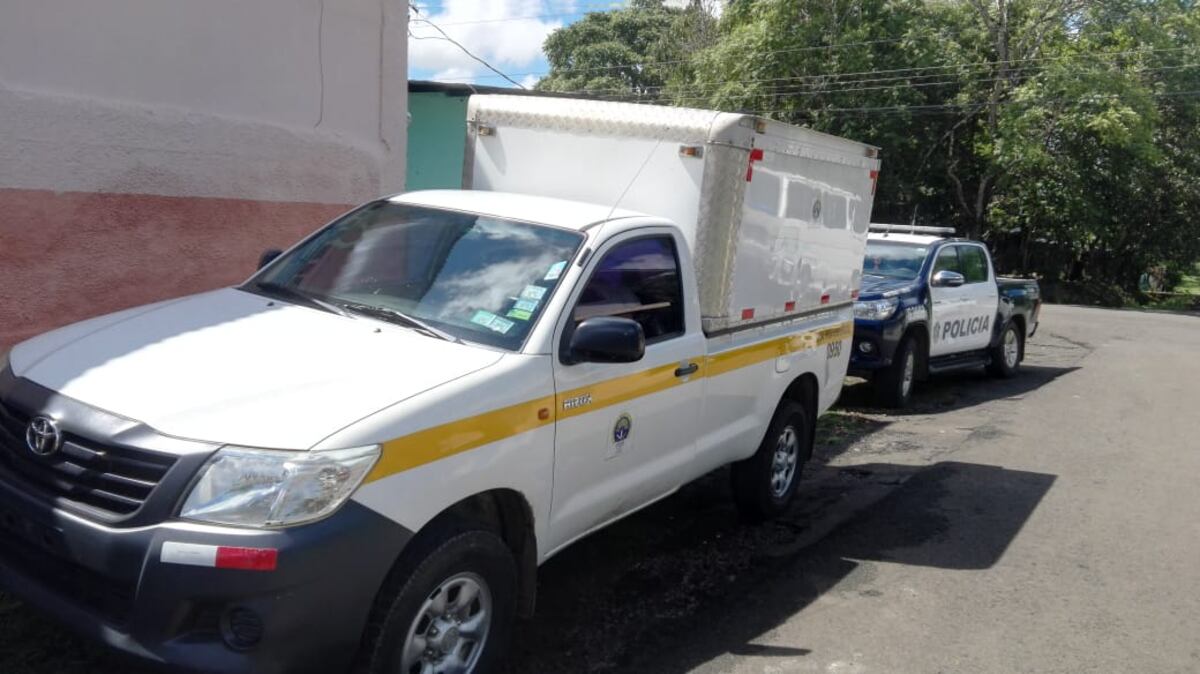 Hallan cadáver de un hombre con una profunda herida en la garganta