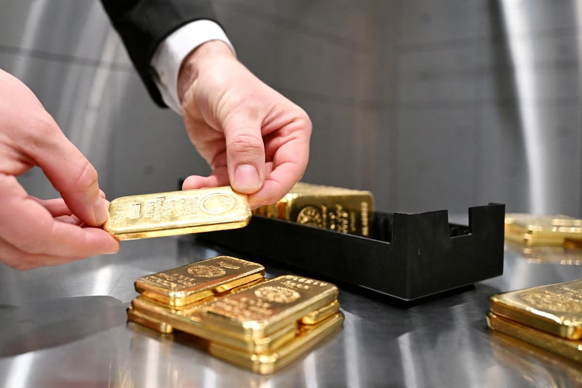 El oro rompe todos los récords: La onza supera los USD 3.000 por primera vez en la historia