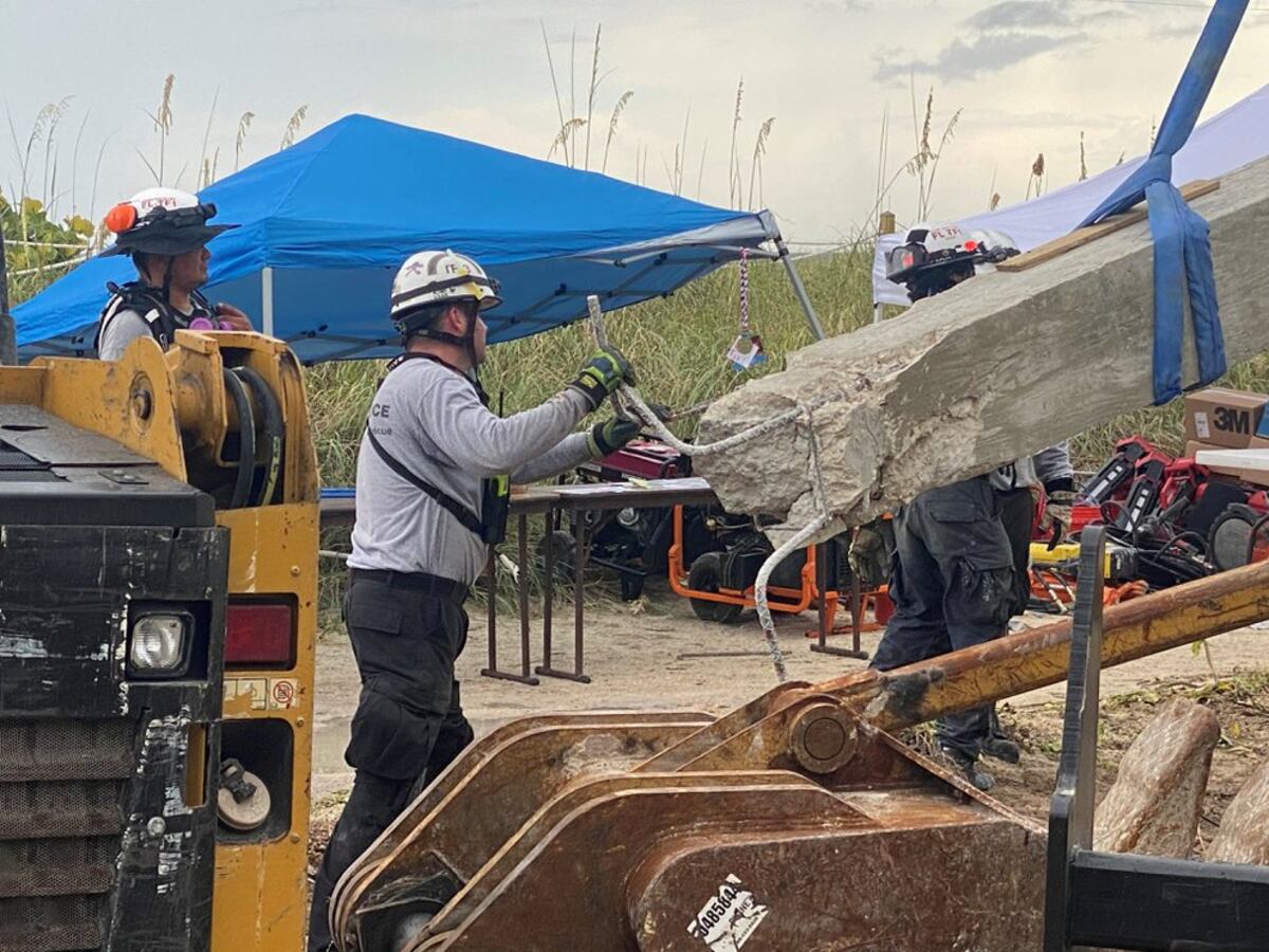 La piscina del edificio derrumbado en Miami y una nueva hipótesis para explicar la tragedia