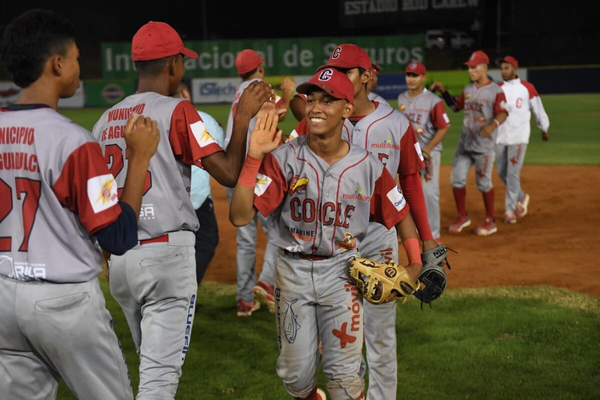 Coclé derrota a Herrera y obliga a un sexto partido. Video