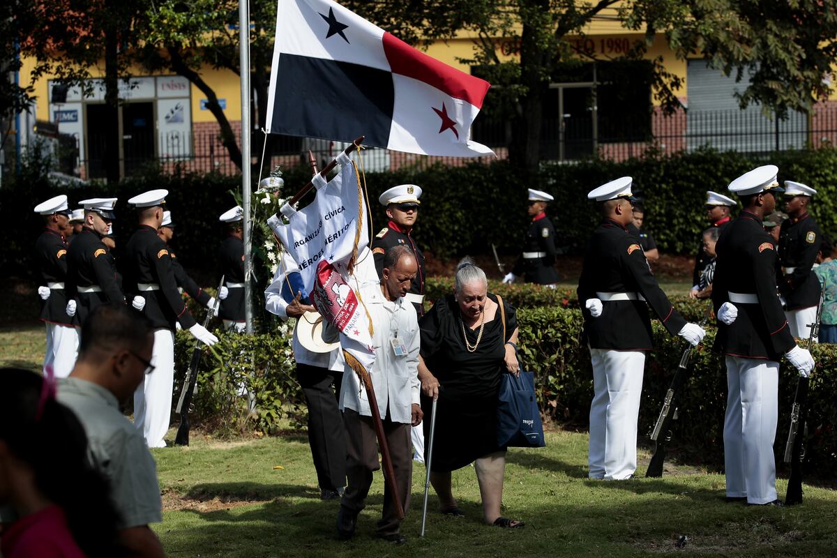 Conmemoran 56 años de la gesta patriótica del 9 de enero de 1964