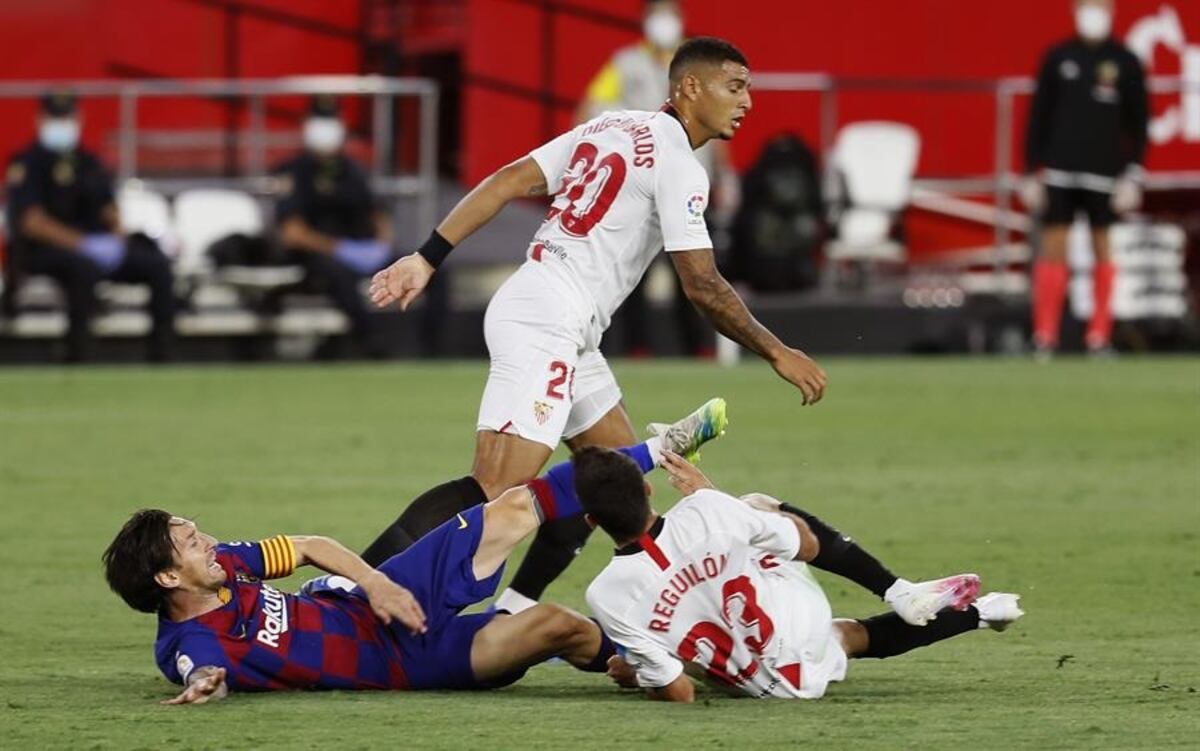 El Sevilla frena al Barcelona y el liderato se tambalea 