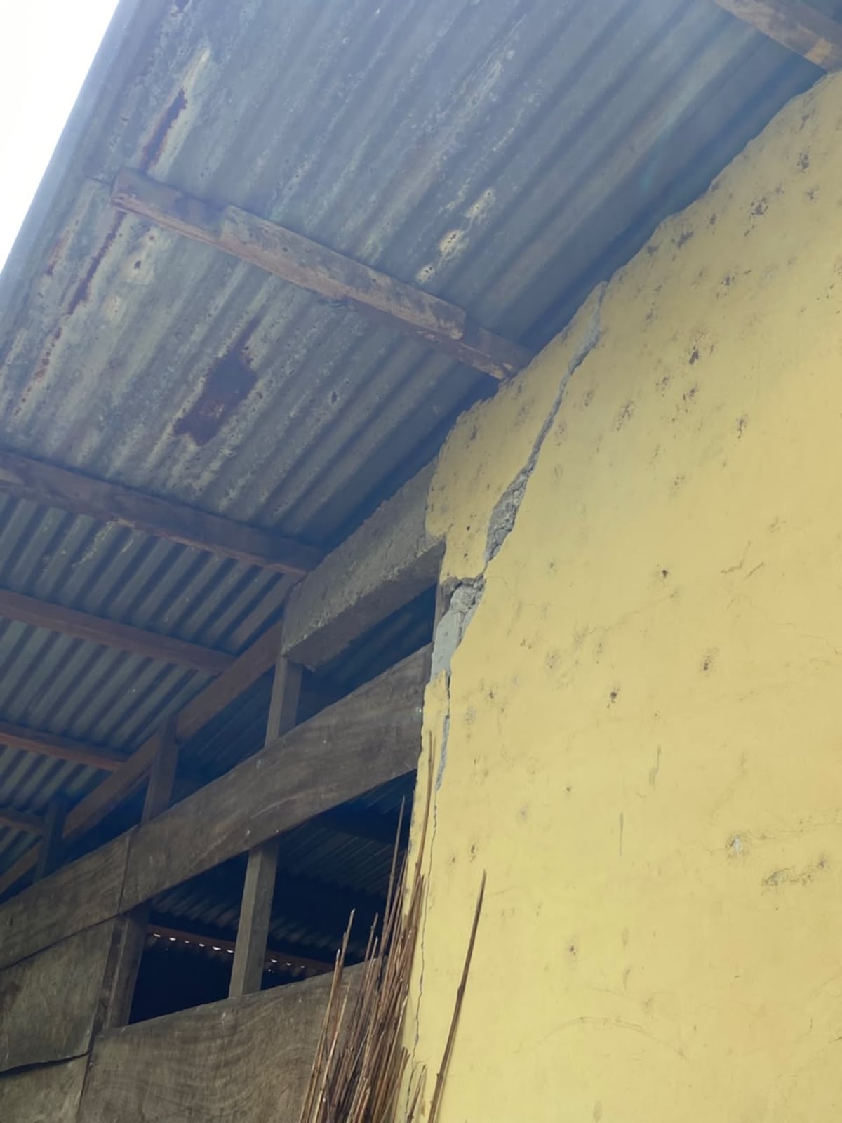 Exclusiva. Terremoto en Panamá: Sin colchones, sin luz y con miedo; residentes de La Pintada de Tonosí piden ayuda tras el sismo