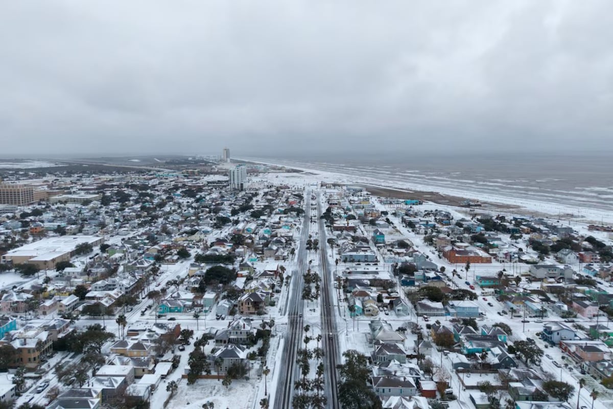 Histórica Tormenta Invernal en el Sur de EE. UU.: Florida y Texas Rompen Récords de Nieve