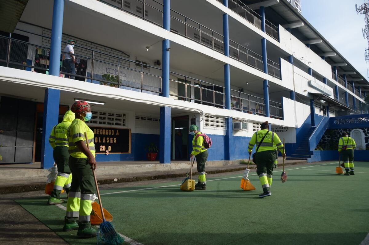 En medio de la pandemia delincuentes hacen de las suyas en las escuelas. Video