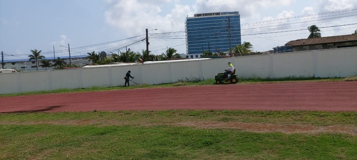 Siguen los trabajos contra viento, virus y marea