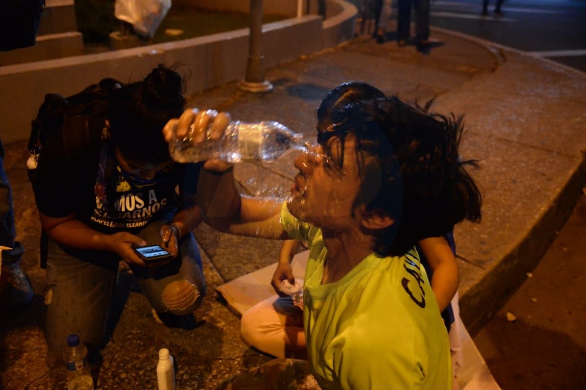 Aprehensiones, disturbios y 'matasuegras’. Así fueron las protestas del 31 de octubre