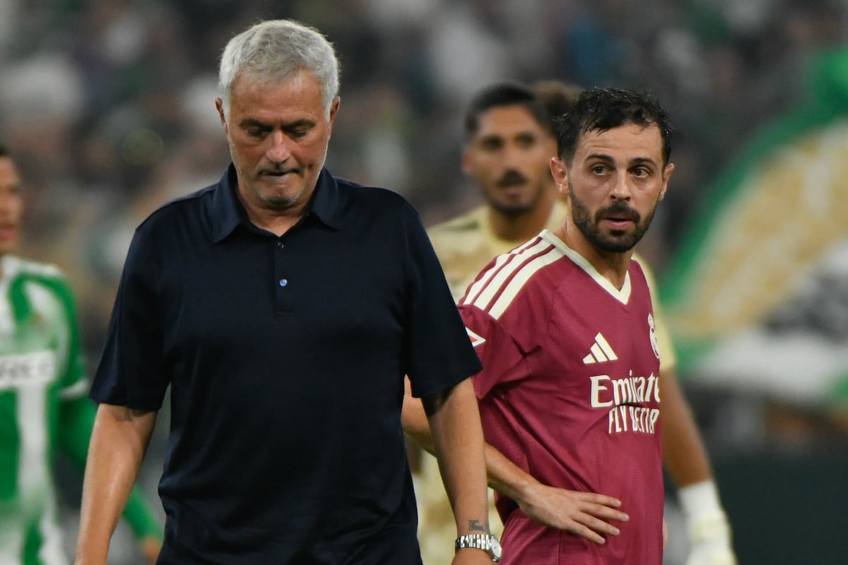 Mourinho no entiende el 1-0: ‘Hicimos un gran partido y nos vamos frustrados’