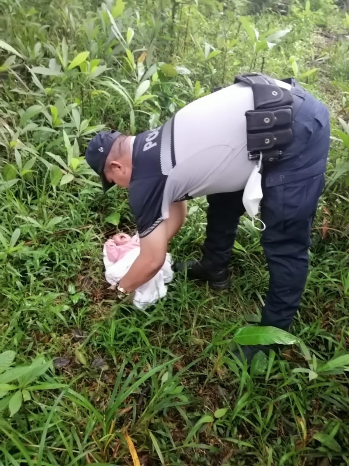 Era una menor de 14 años, la madre de la bebé que fue abandonada en un potrero en Chiriquí