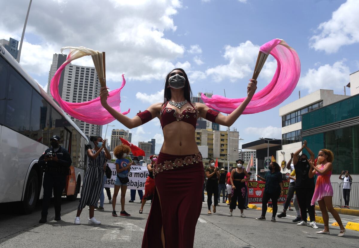 Una baile contra de la indiferencia. El Sindicato de Artistas de la Danza lanzan su pedido de auxilio tras los estragos de la pandemia