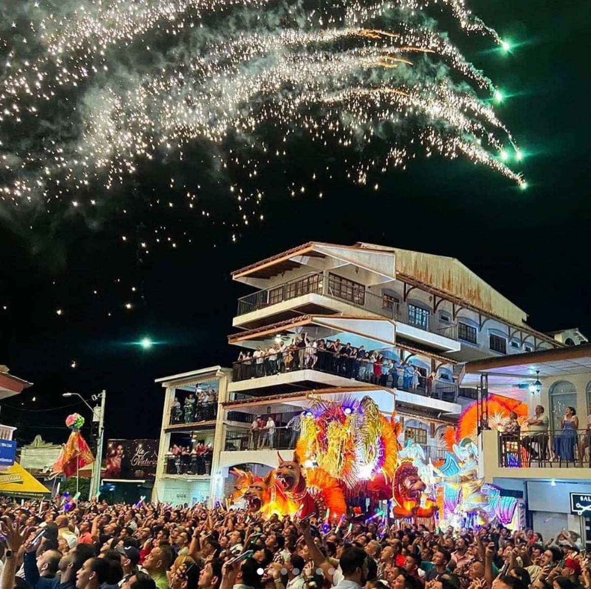 Año Nuevo en Las Tablas: Tradición y espectáculo en el carnaval 2025