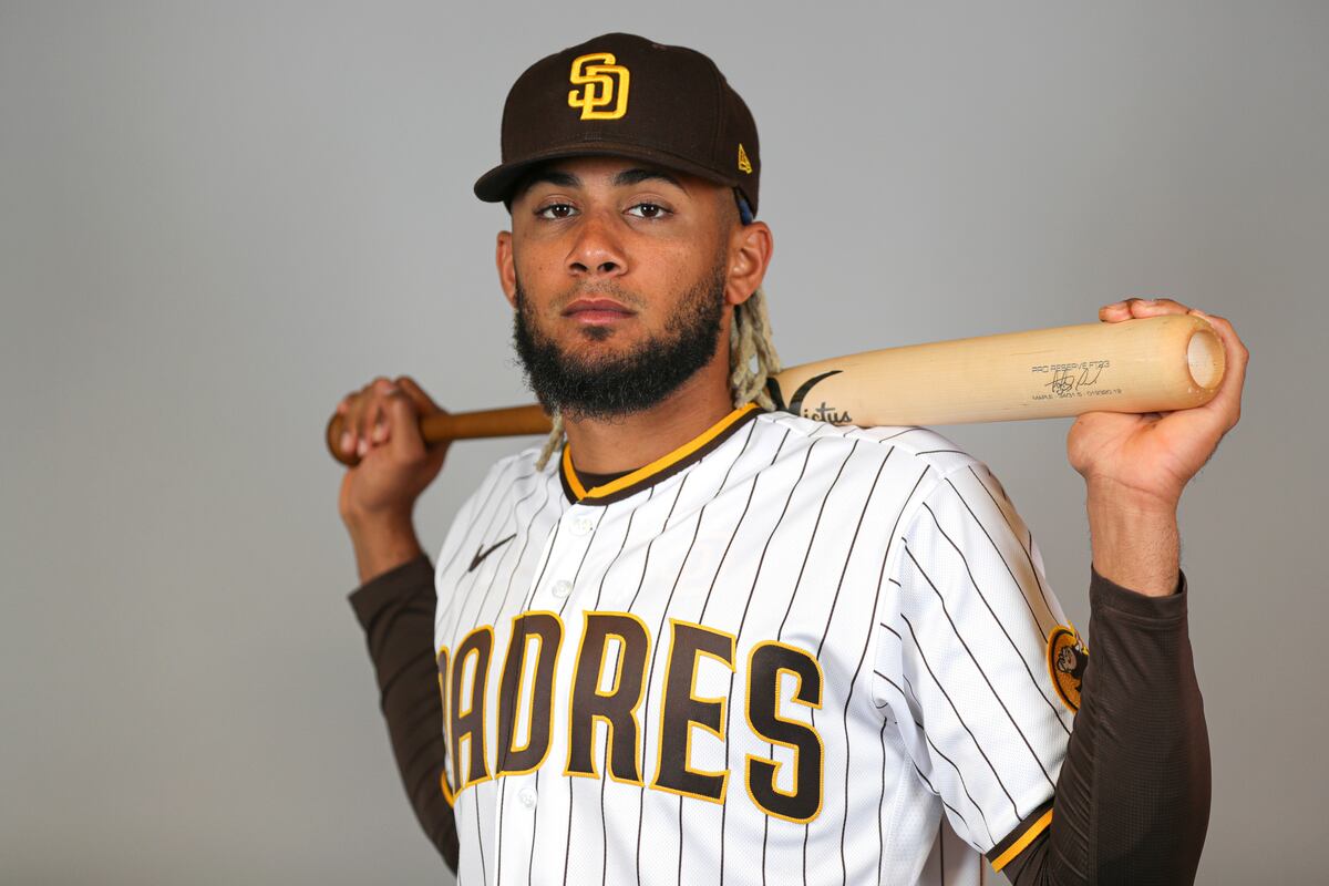 Fernando Tatis Jr. firma por $340 millones de dólares a sus 22 años de edad