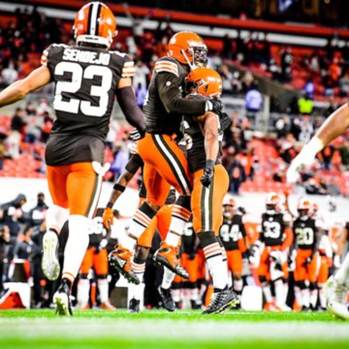 Browns vencen a los Bengals pese gran desempeño del QB novato Joe Burrow