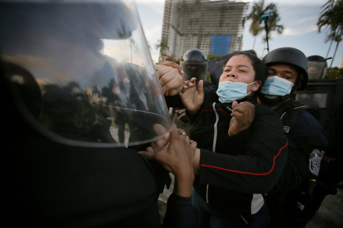 La otra cara de la moneda. No se pierda la entrevista con la dirigente universitaria, Ileana Corea 