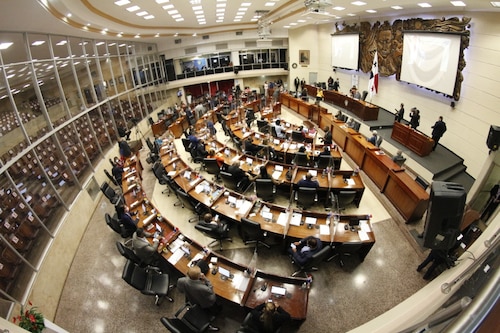Denuncian irregularidades en la planilla de la Asamblea Nacional