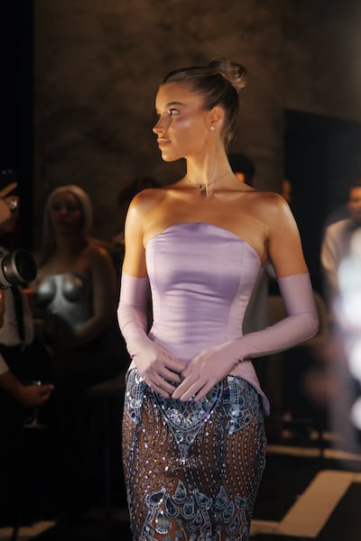 ¿Un ángel cae del cielo? Lainey Floeck es la nueva Miss Cosmo Panamá 2026 y su belleza no pasó desapercibida