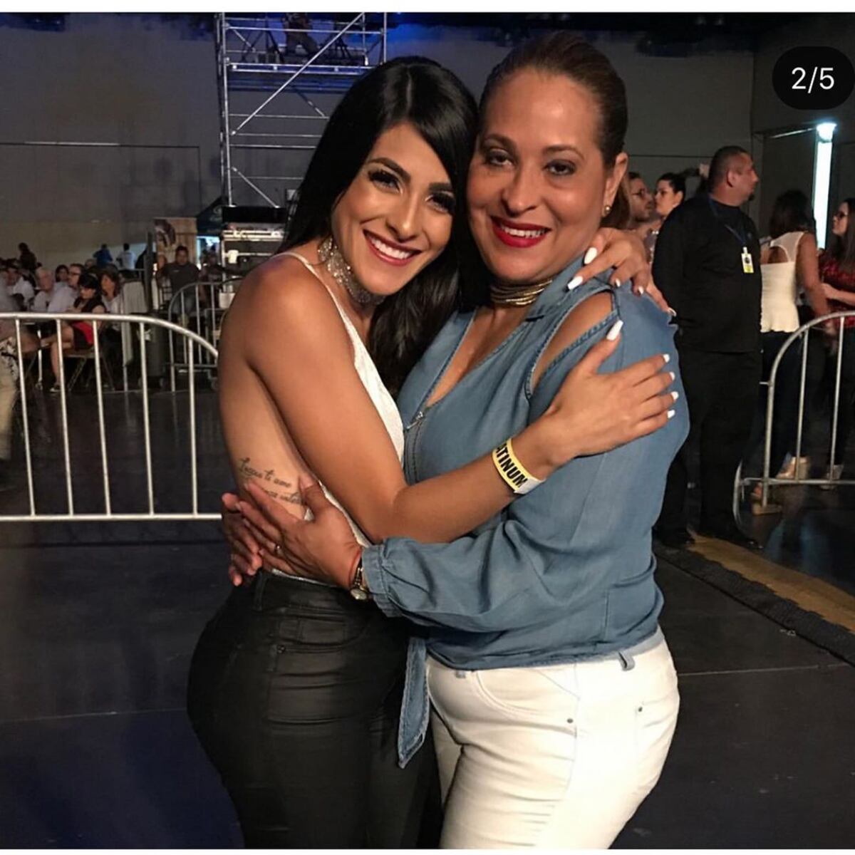 Jacky Guzmán atraviesa por un doloroso momento. Confirmó la muerte de su mamá