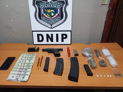 ¿Quién los arma? Van más de 2 mil pistolas y fusiles decomisados