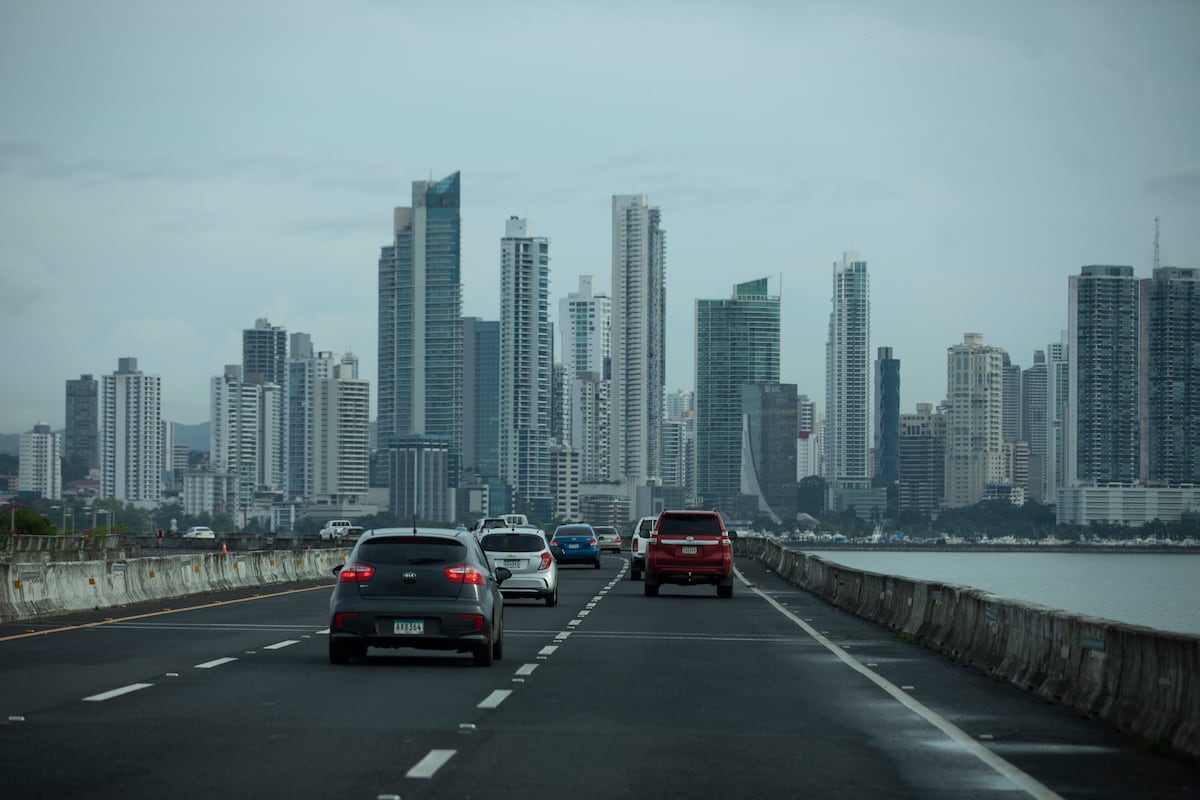 Panamá debe apostar a las agroindustrias, logística y al turismo para su desarrollo