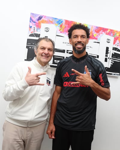 Vozinha ya es oficial y firma con Colo Colo