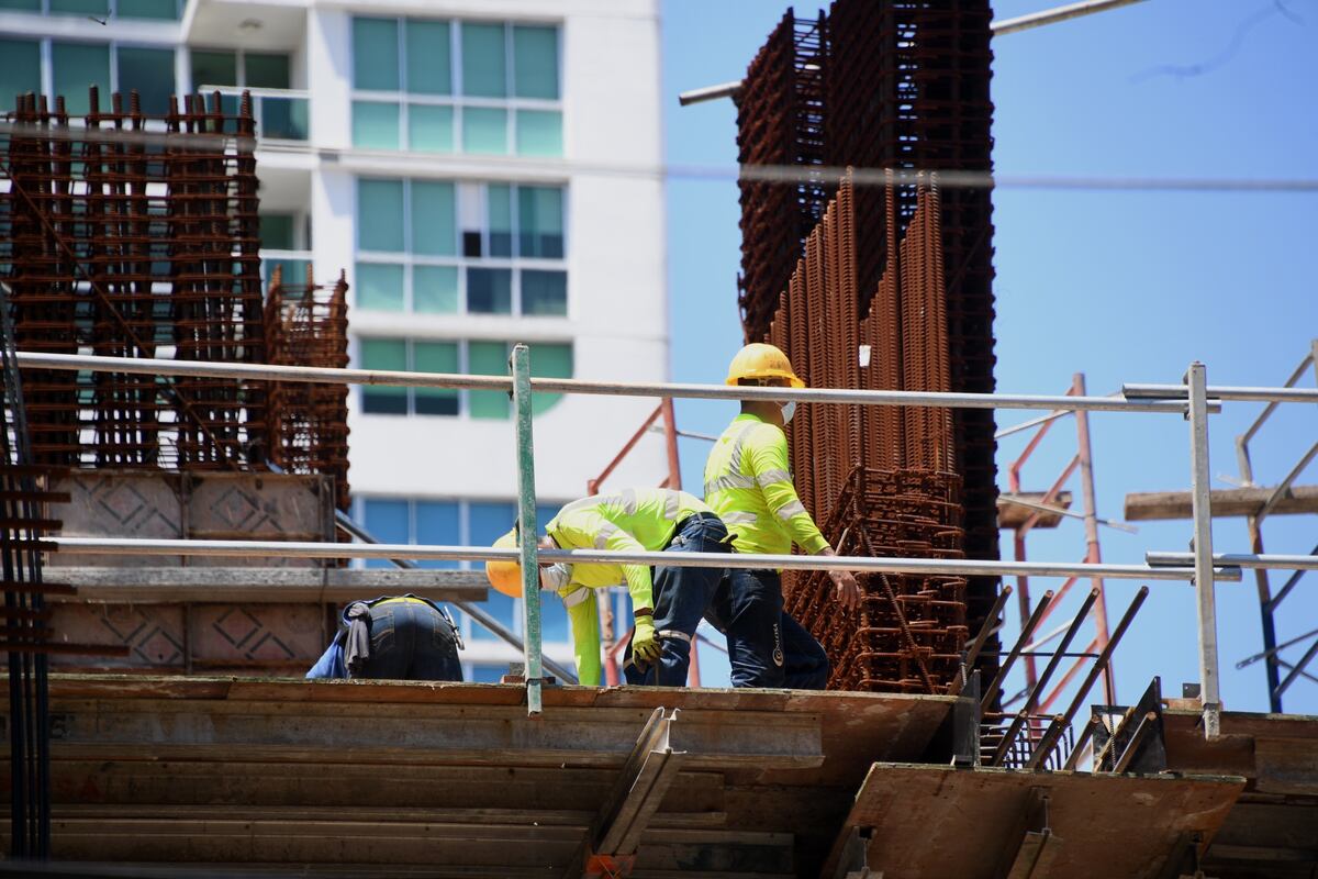 Advertencia de huelga en la construcción preocupa