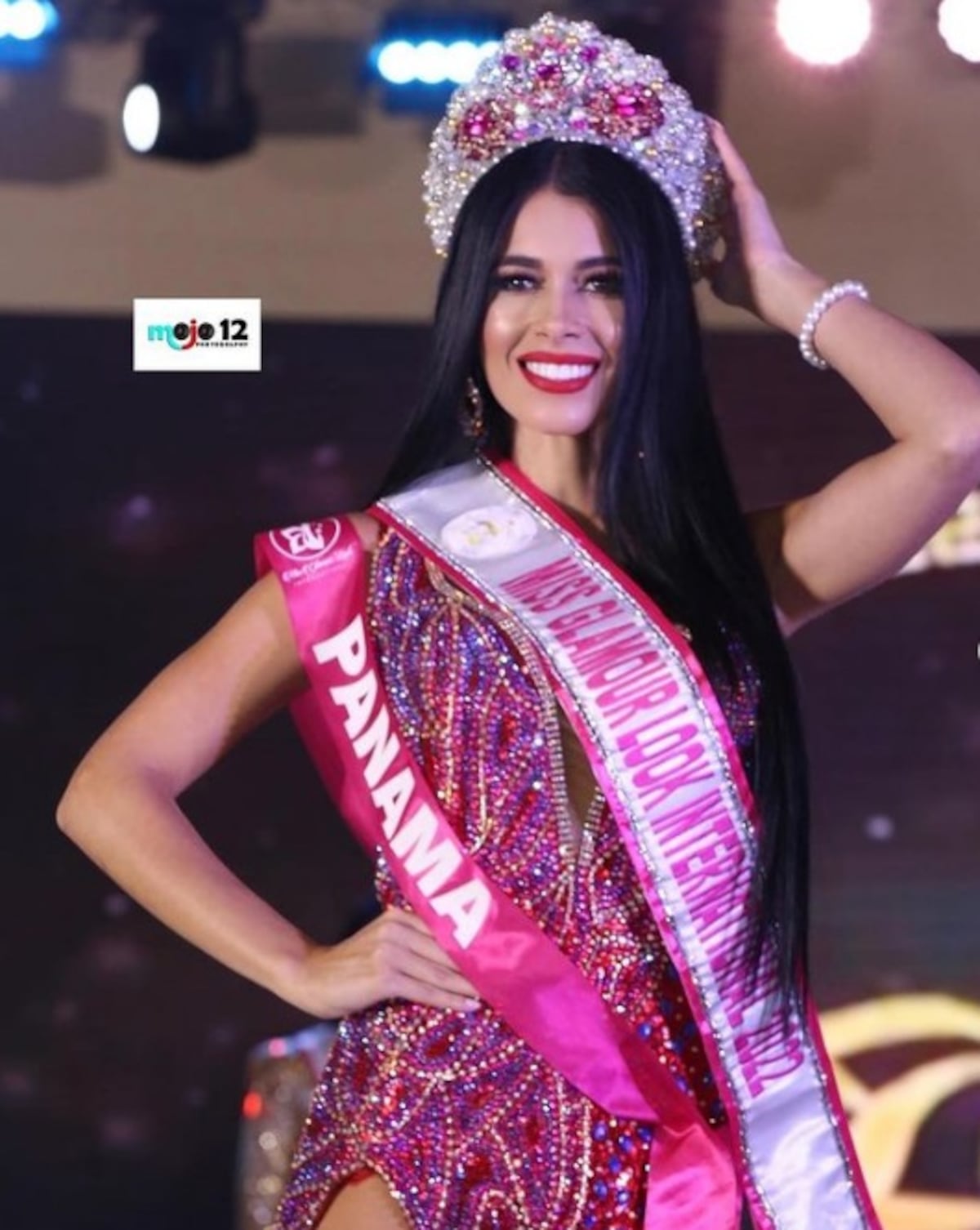 La panameña Emili Machado gana el Miss Glamour Look Internacional en Filipinas