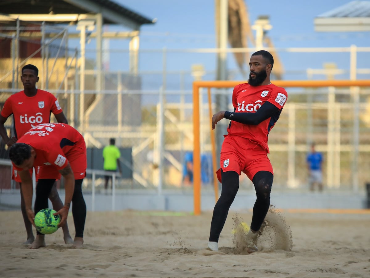 Camino a Seychelles 2025: La Selección de Fútbol Playa se concentra para el gran reto