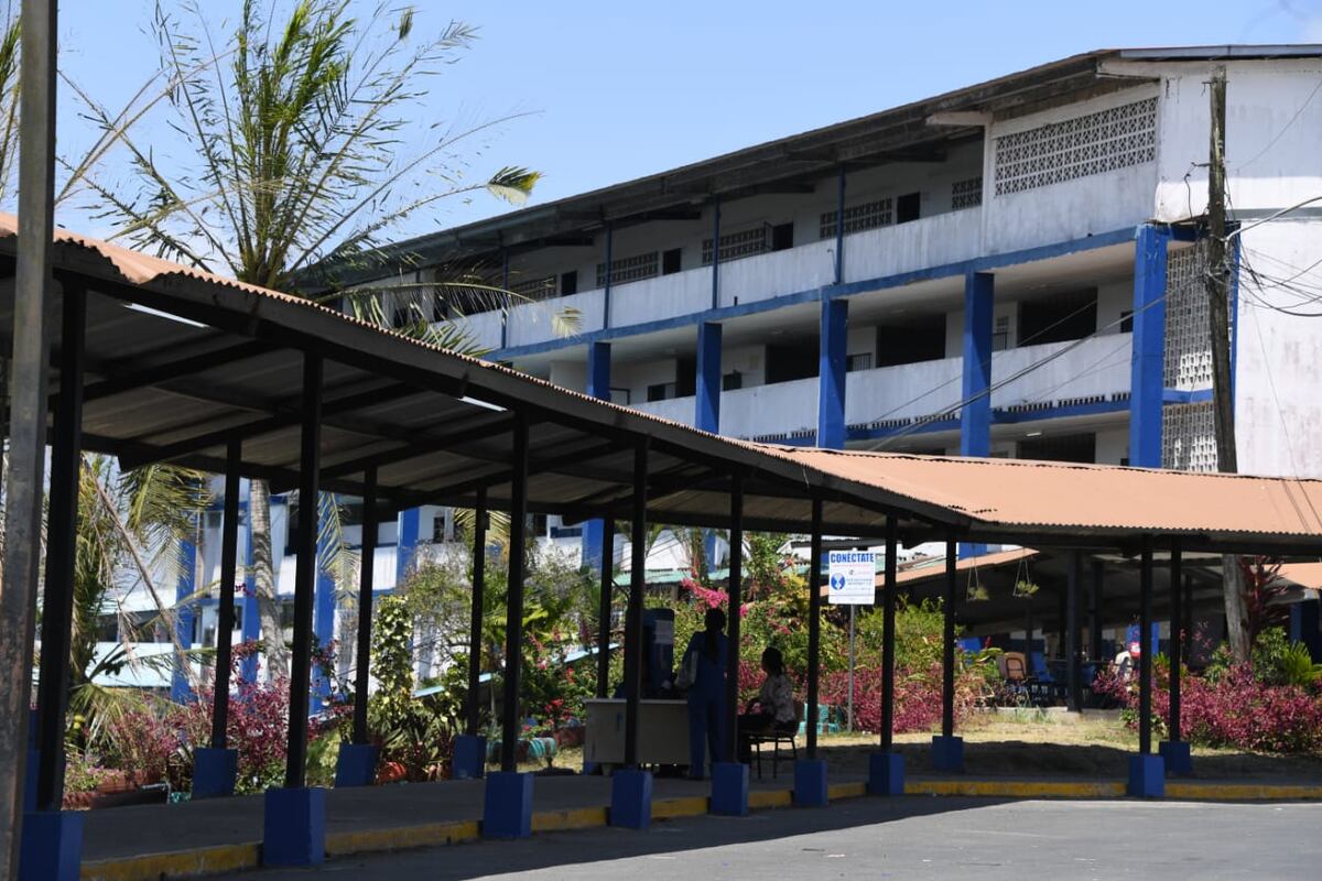 Escuelas podrán comprar hasta $10 mil  sin control previo