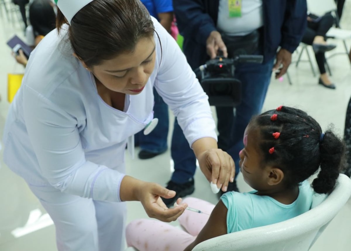 Panamá mantendrá su esquema de vacunación pese a cambios en Estados Unidos