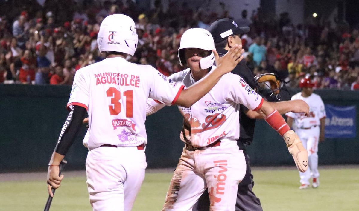 Coclé deja tendido a Chiriquí e iguala la serie final del Béisbol Juvenil