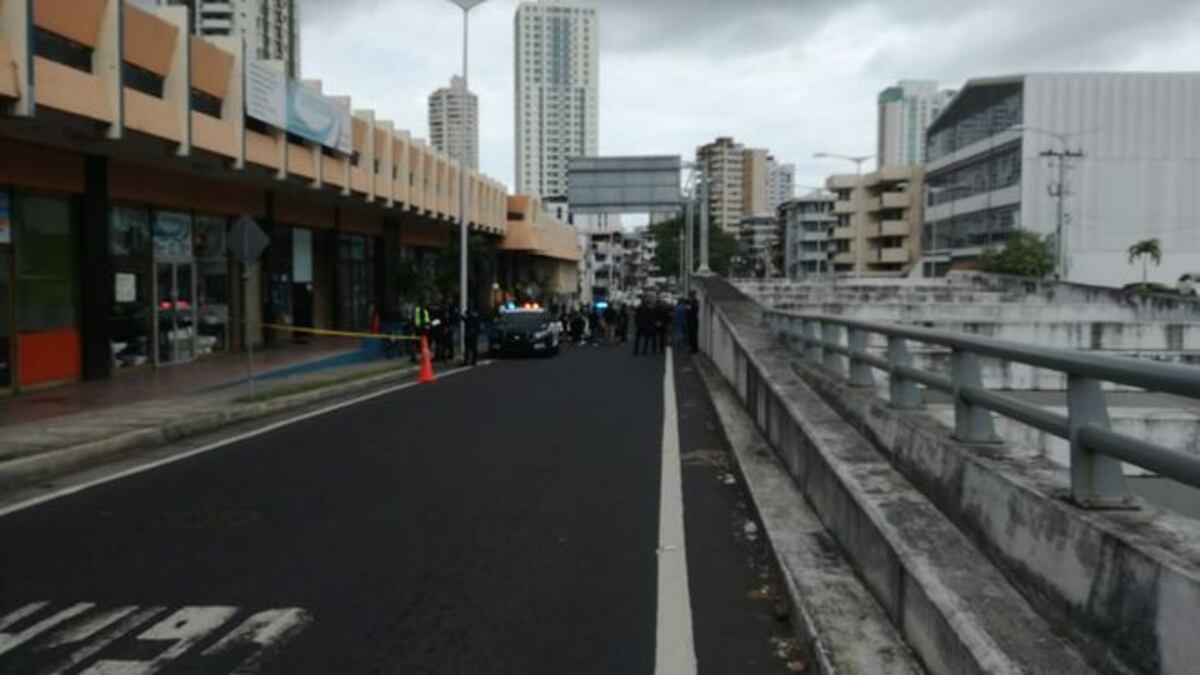 Testigo dice haberse topado con asesinos de escolta y tenían acento extranjero