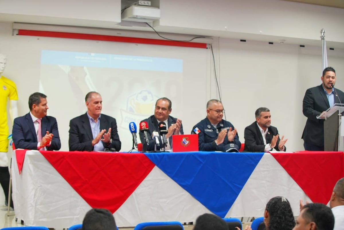 Lanzan la Copa Presidente de Fútbol Colegial