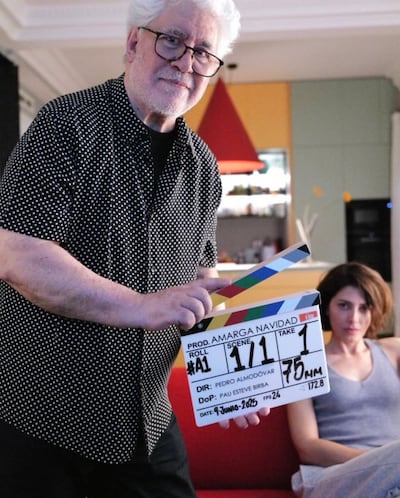 Pedro Almodóvar salta a la novela con una historia escrita entre vuelos, amores y reinvenciones