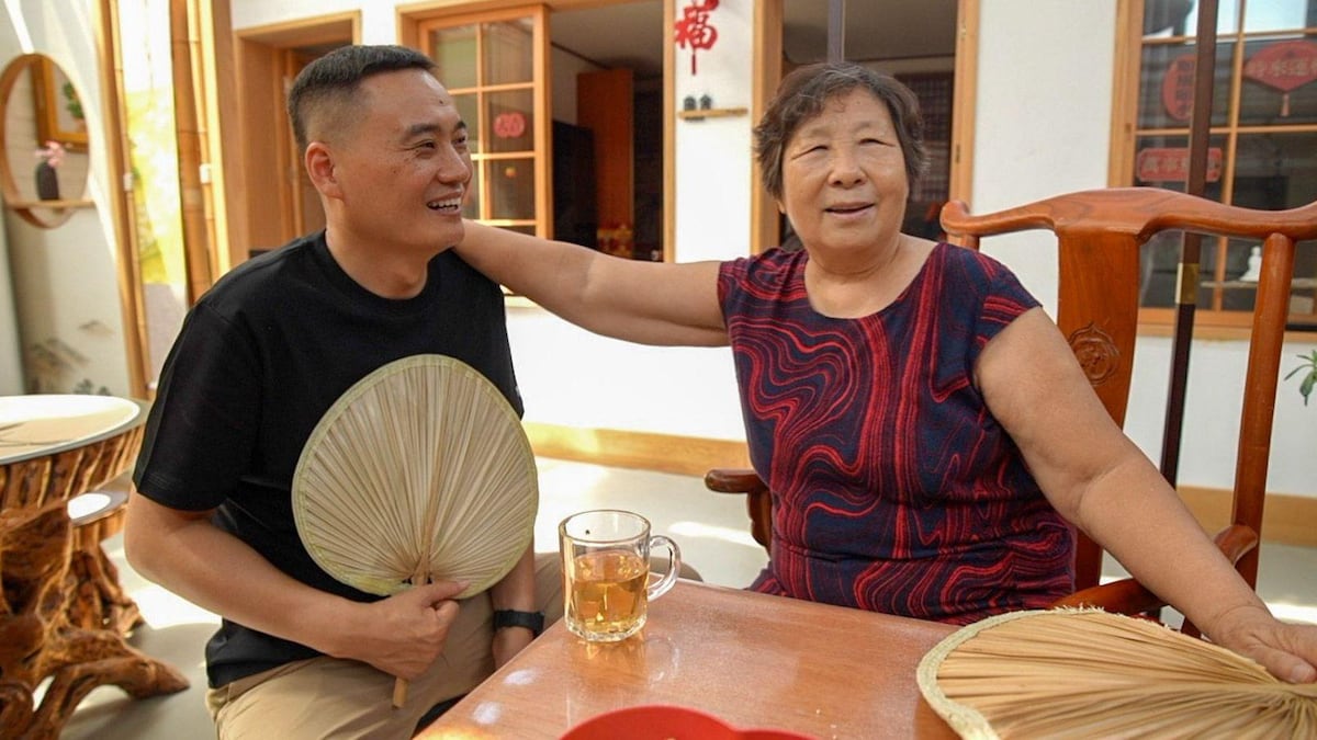 Los hijos temporales que los ancianos contratan en China para combatir la soledad