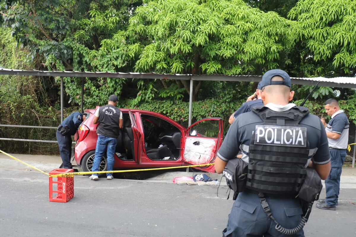 Policía frustra tumbe de drogas en Boca la Caja. Video