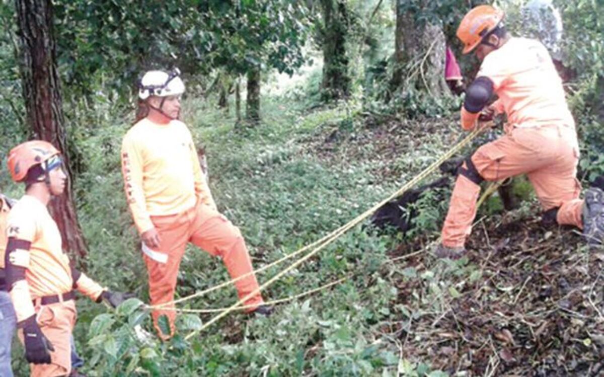 TENÍA HERIDA PUNZOCORTANTE. No murió por una caída accidental como se pensaba