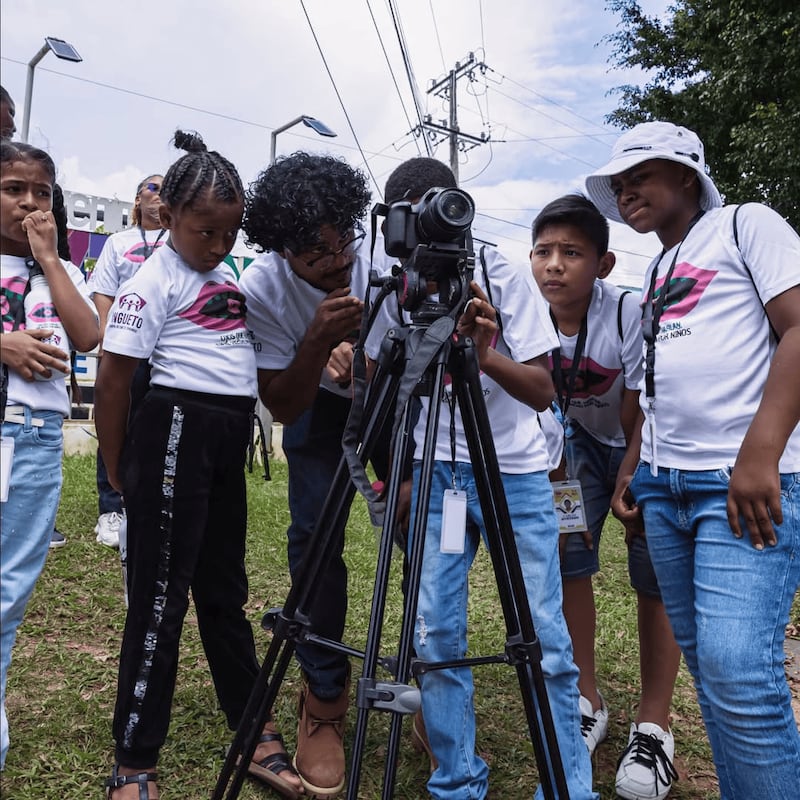 Jóvenes de Curundú podrán hacer cine gratis: abre convocatoria de ‘Ojos que Hablan’