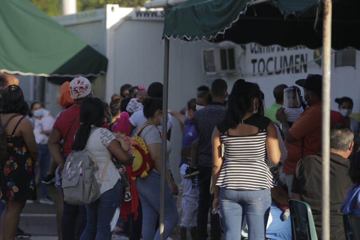 Mientras todos los servicios básicos se deterioran y estancan, los políticos de turno siguen aumentándose sus salarios y metiendo la mano como pueden