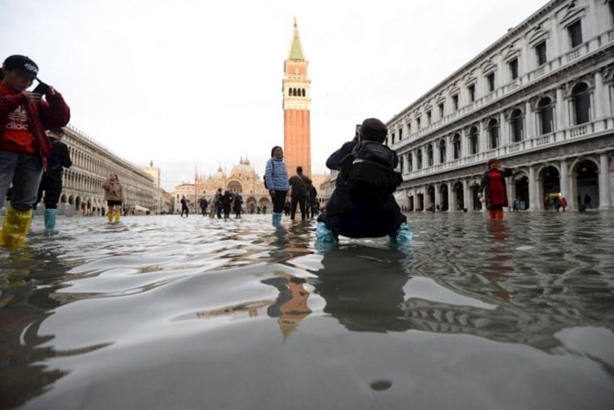 Venecia empieza a respirar tras su peor inundación en más de medio siglo