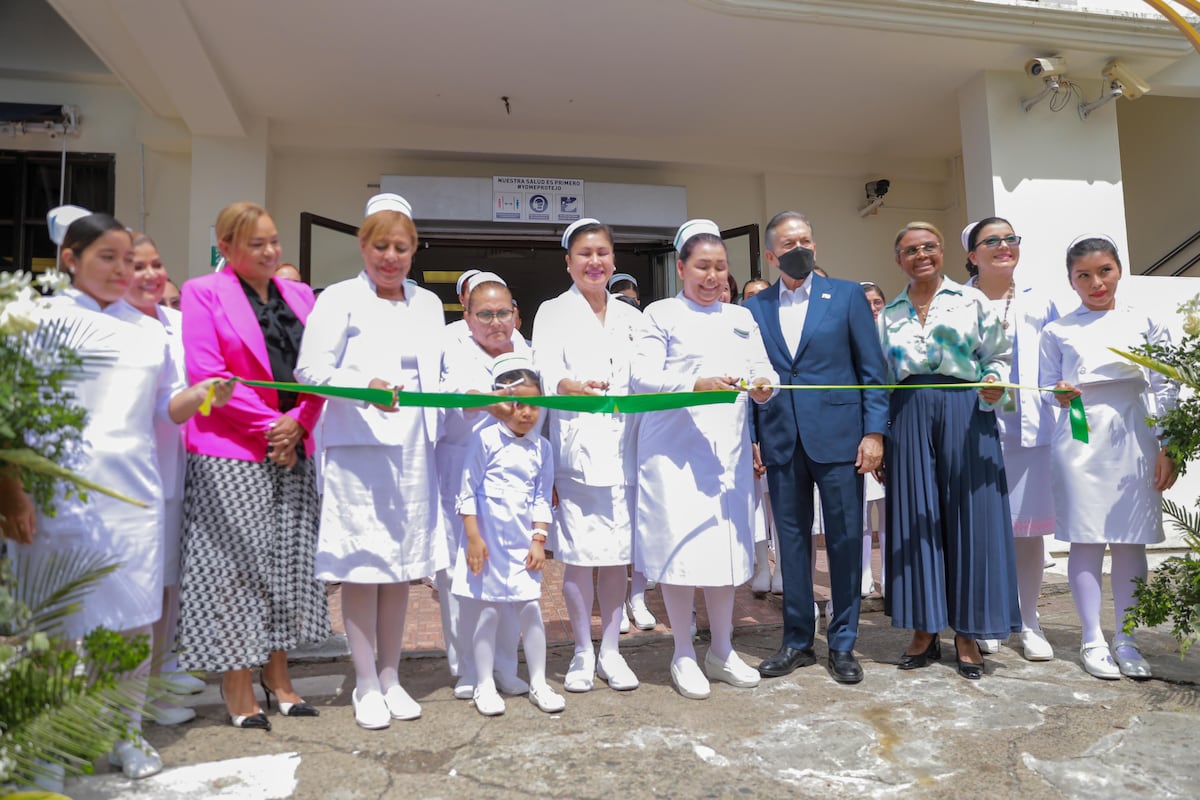 El presidente Cortizo inaugura la sede de la Dirección Nacional de Enfermería