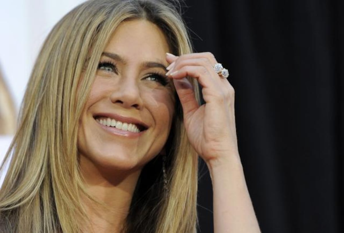 Jennifer Aniston publica libro infantil para promover la adopción de perros