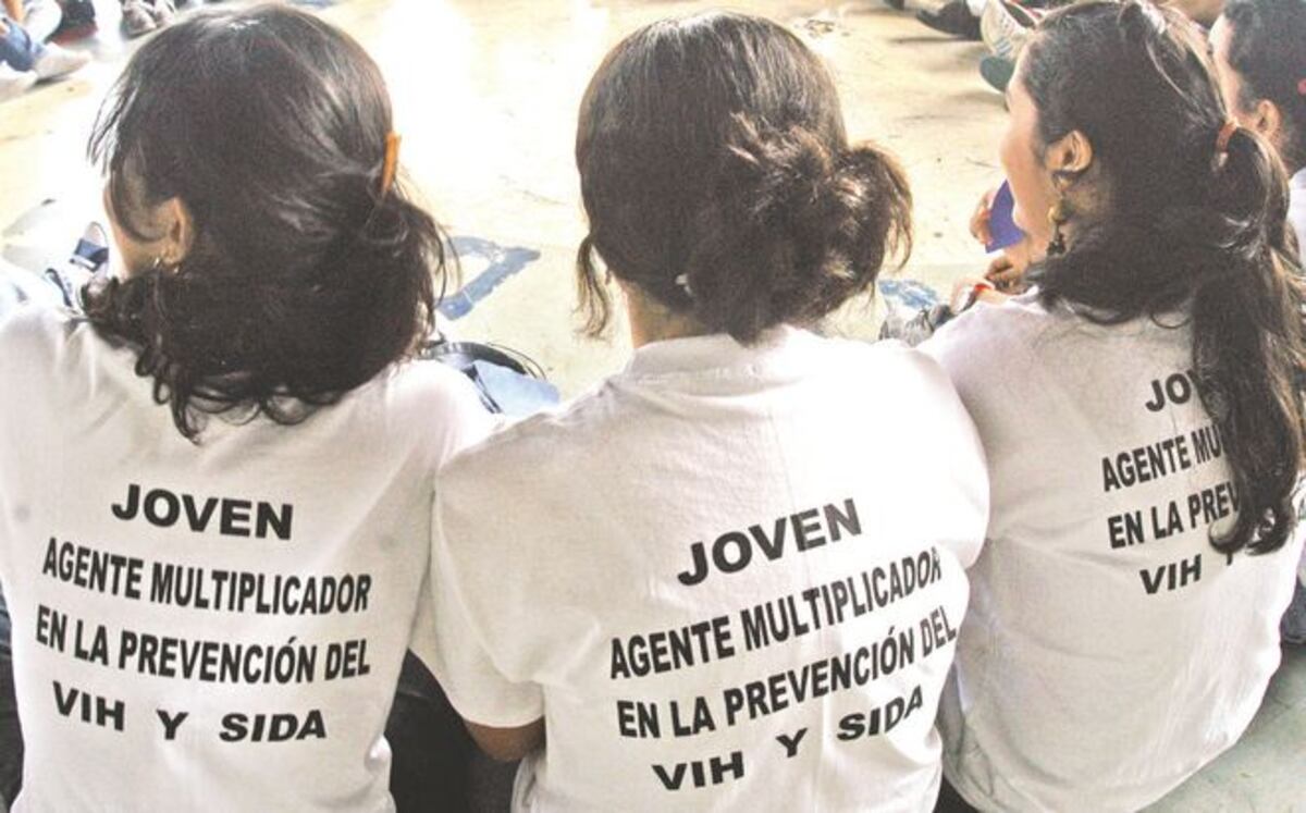 Violencia y VIH/ sida causan muertes en los jóvenes